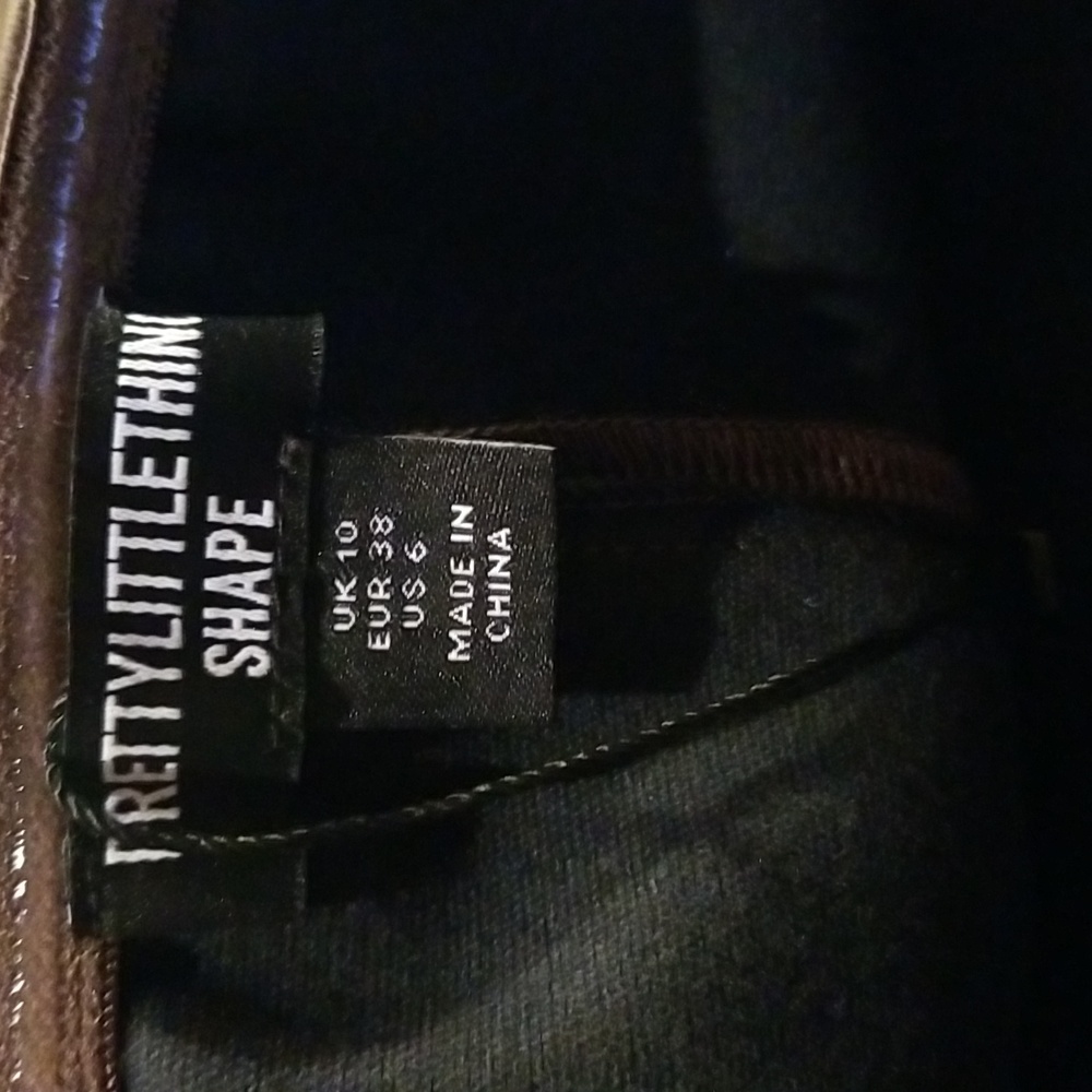NWOT Prettylittlething Shape Brown Washed Effect Faux Leather Size 6 - Picture 11 of 14